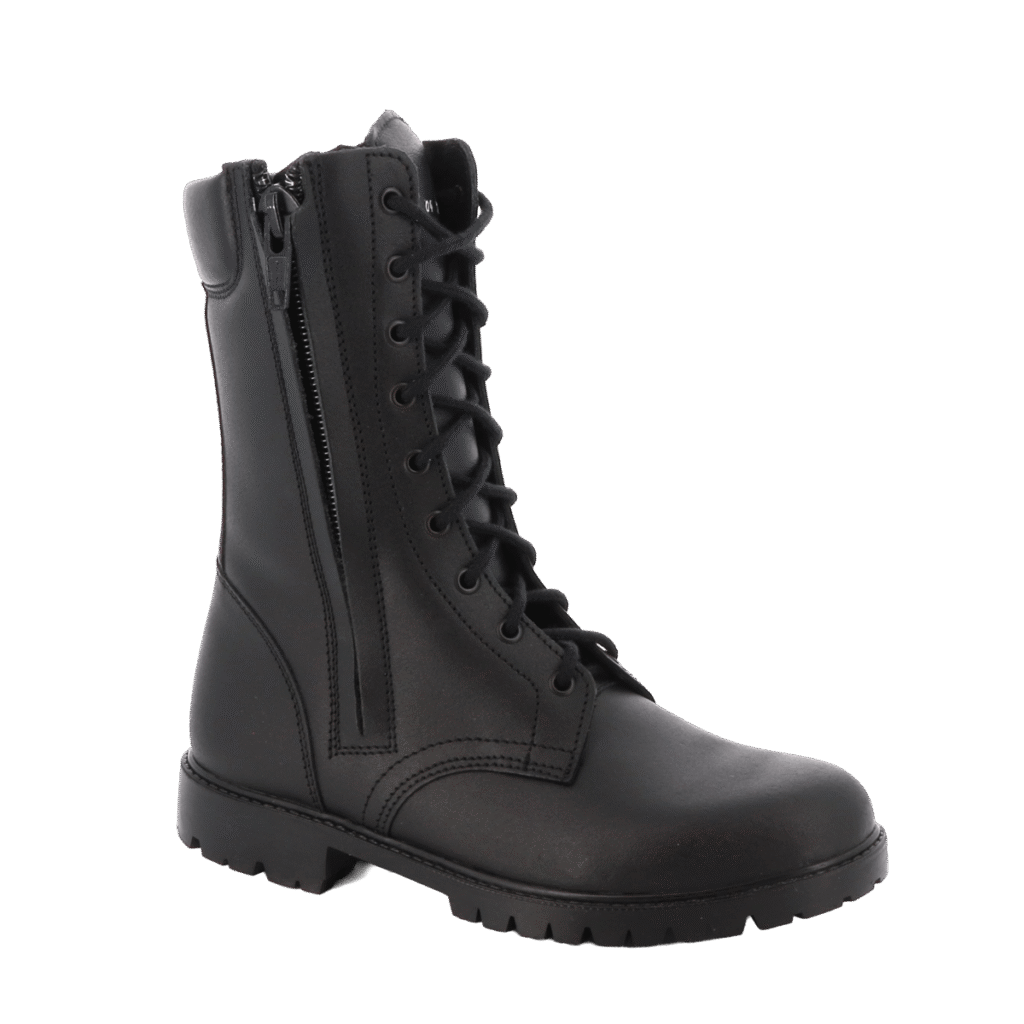 Quartiers et matelassage doublés cuir pour cette chaussure JSP tactique RE 27 Boche
